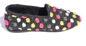 Chaussons – femme – modèle “Egvonne” semelles caoutchouc – intérieur en tissu – Taille 41