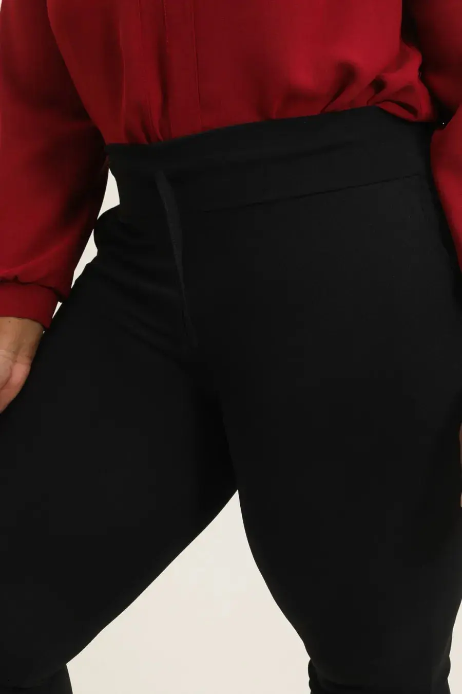 Pantalon Droit Taille Haute Noir – Image 3