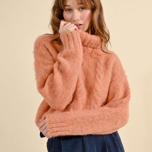 Pull torsades en maille