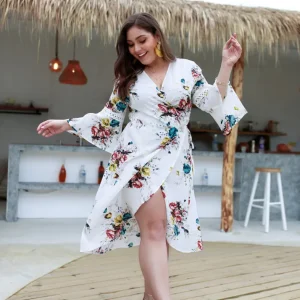 Robe Blanche - Motif Floral Bohème