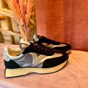 BASKETS VICTORIA COSMOS NOIR/ARGENTÉ