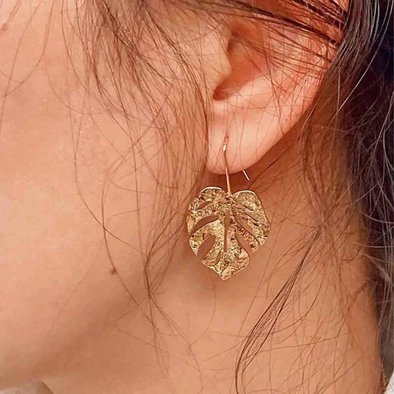 Boucles d'Oreilles Feuille Dorée – Image 4