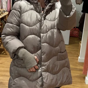 DOUDOUNE LONGUE AVEC MITAINES MIA