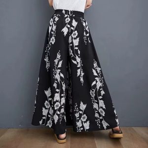 Jupe Culotte Noire à Motif Floral