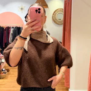 PETIT FOULARD TRIANGLE EN MAILLE NAEL